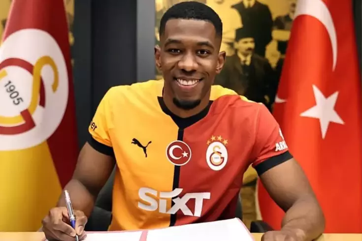 Galatasaray’da 3 veda var