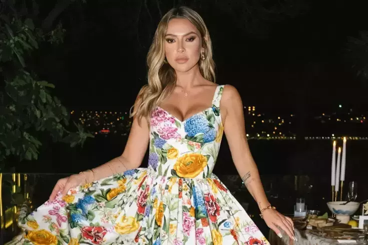 Hadise’den olay yaratan paylaşım: Masanın üstünde meydan okudu