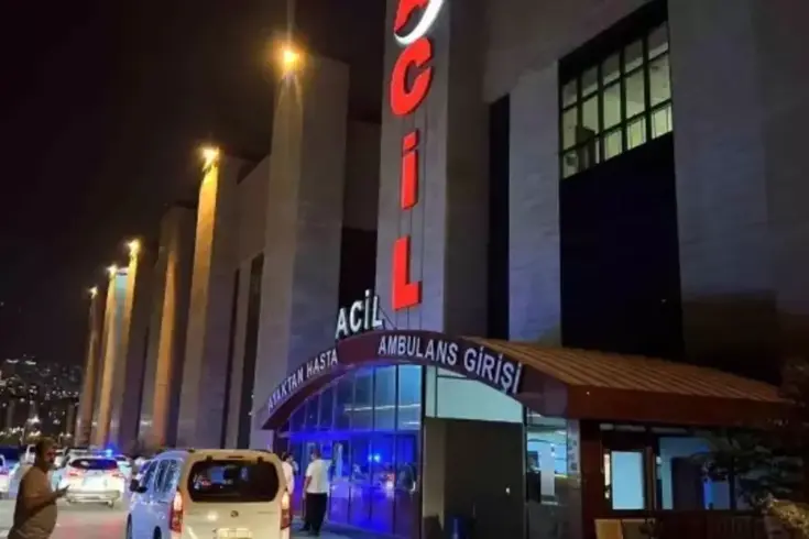 Kahramanmaraş’ta trafik kazası! Anne hayatını kaybetti, kızı ağır yaralandı