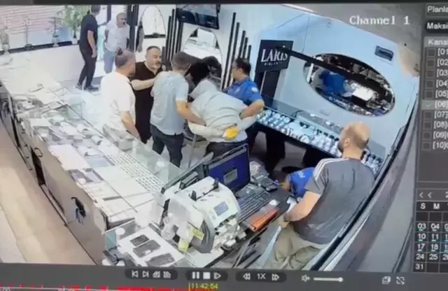Oyuncak tabancalı kuyumcu soygununa esnaftan meydan dayağı