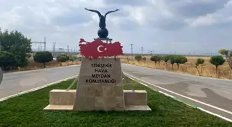 Bursa’da Yenişehir Hava Meydanı’na Yapılan Kartal Figürü ve Türk Bayrağı Büyük Beğeni Topladı